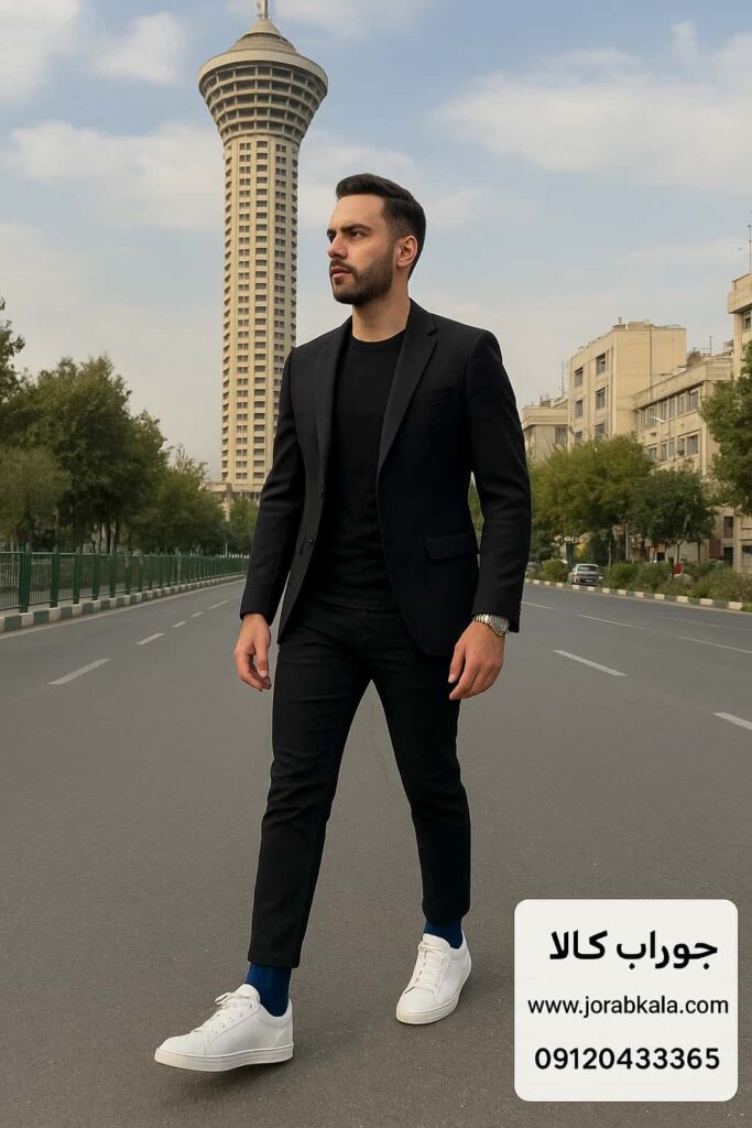 استایل خیابانی با جوراب آبی نفتی